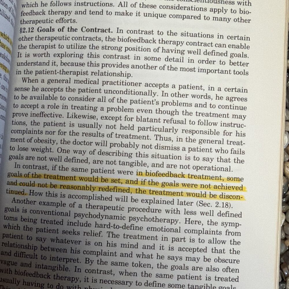 Clinical Biofeedback Paperback Kenneth R., Montgomery, Penelope G - Picture 4 of 5